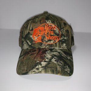 Bass Pro Shop Direct Embroidered Mossy Oak Snapback Curved Bill Hat. NEW